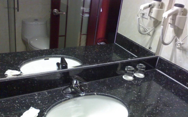 Royal Hotel Luang Namtha ' Huang Ching'