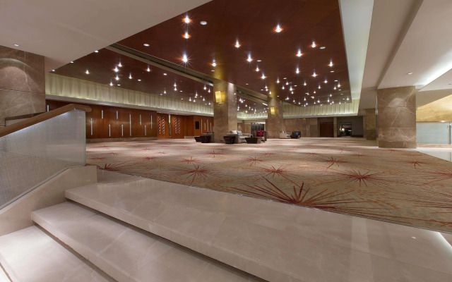 Sheraton Grand Bangalore Hotel at Brigade Gateway
