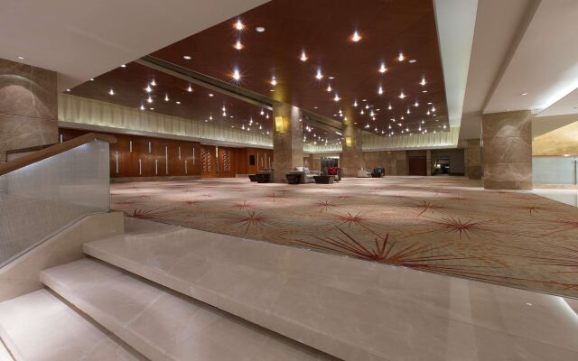 Sheraton Grand Bangalore Hotel at Brigade Gateway