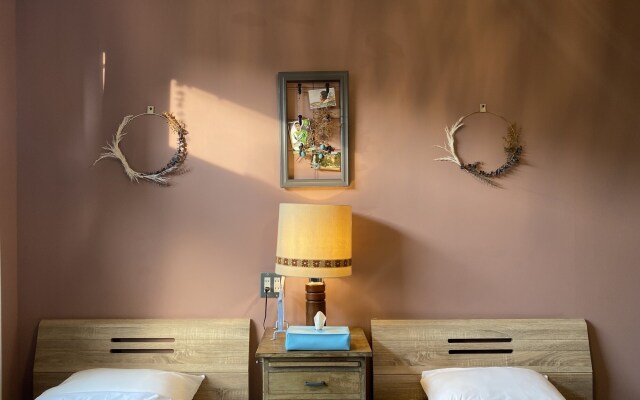 Little Barrel Guest House - Hostel