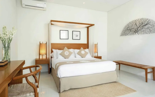 Stunning 2 Br Pool Villa With Rooftop In Seminyak