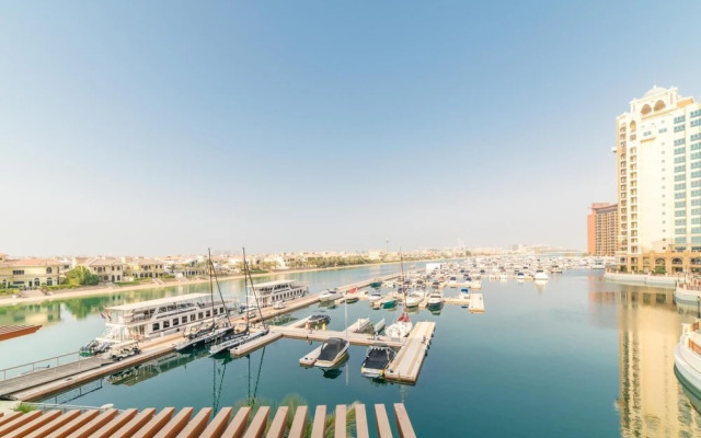 Yanjoon Holiday Homes - Palm Views