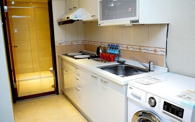 Urban Chic Inn