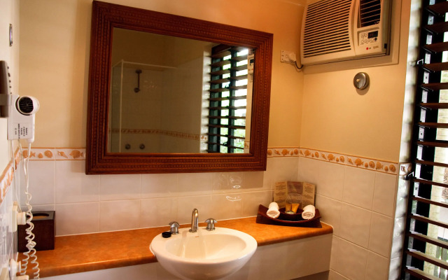 Hibiscus Resort & Spa