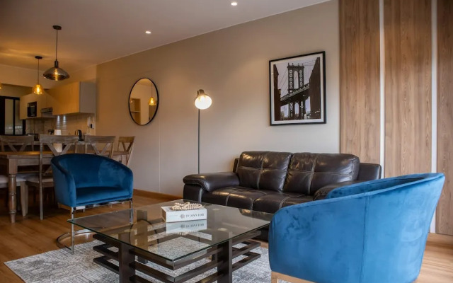 Charming 3BR w Amazing Pool in Miraflores
