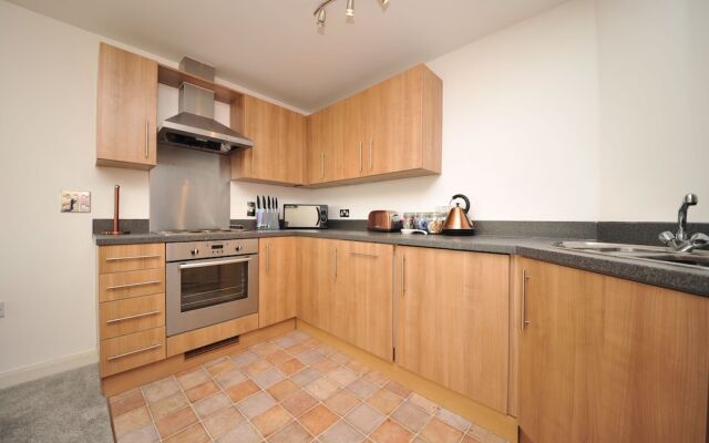Lloyd George Avenue Apartments Sleeps 3