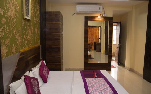 OYO 4065 Hotel Richi
