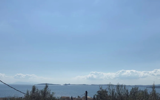 Olga's Sea View Studios -500m from Ipsos