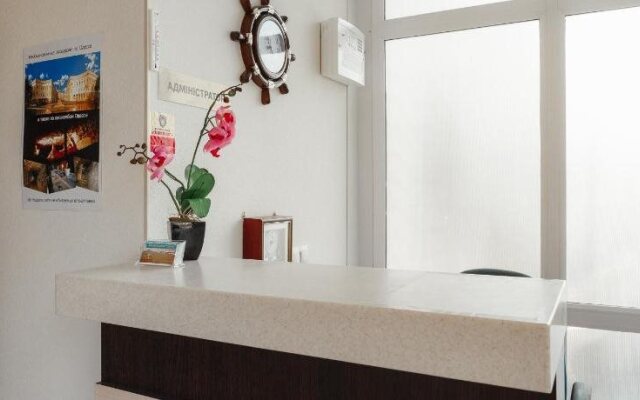Breeze Hotel