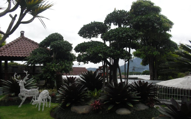 Sturgis Boutique Hotel Cipanas