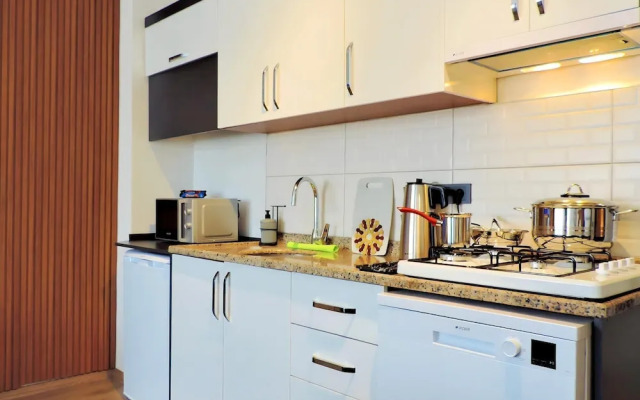 Chic Flat 10 min to Lara Beach in Antalya