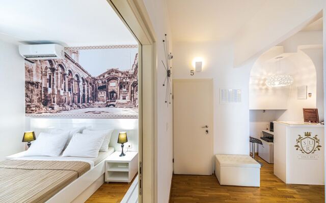 Riva City Rooms