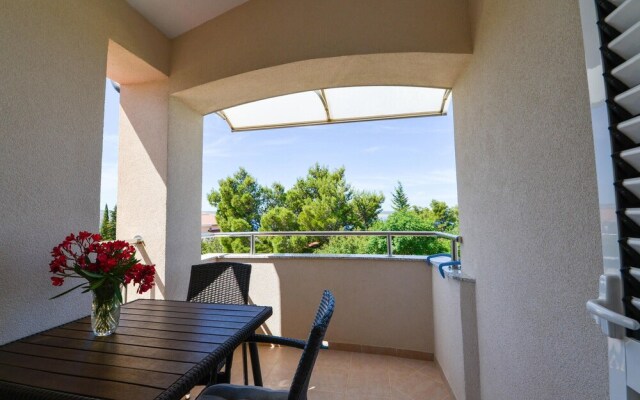 Nice Apartment in Starigrad Paklenica With Wifi and 1 Bedrooms