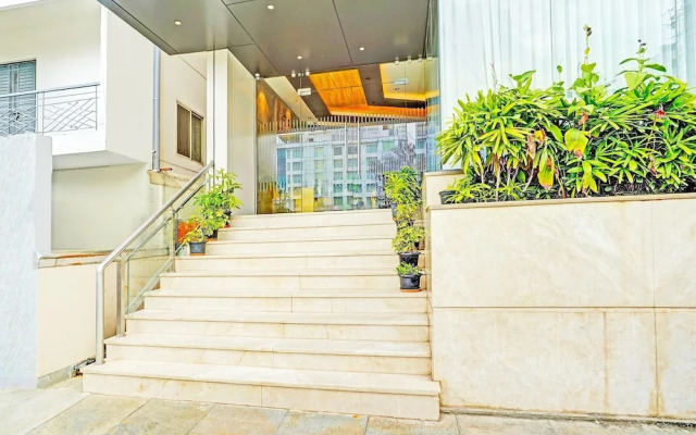 Super Townhouse Indiranagar