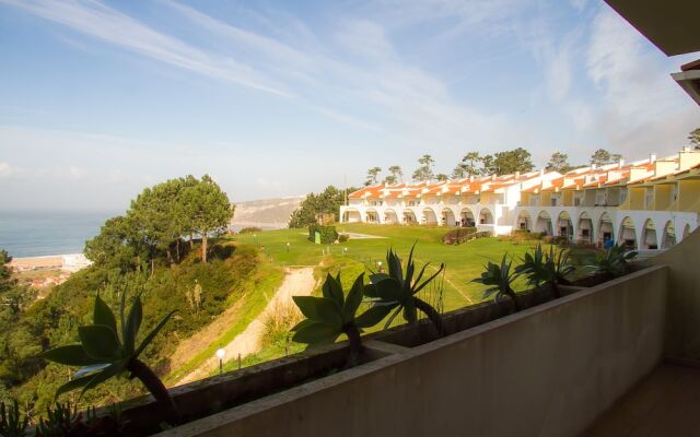 Liiiving in Nazare - Bay View Villas