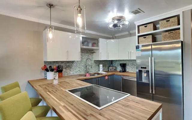 Coconut's Beach House