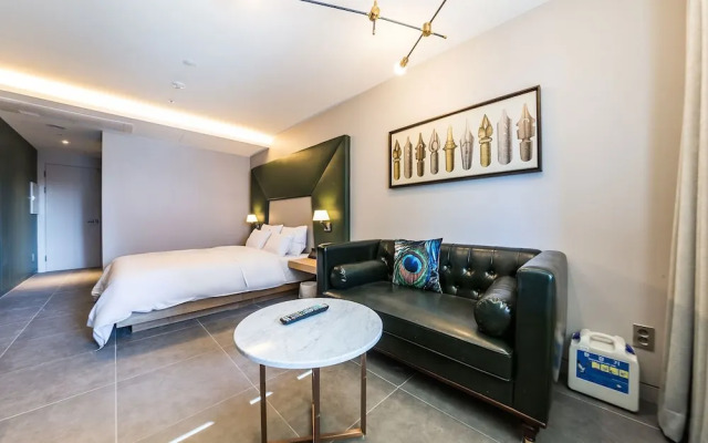 Hwaseong Afeel Hotel