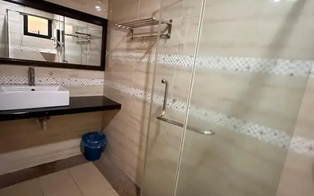 Maxwell Inn Luxury Hotel