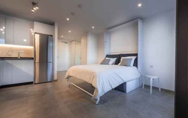 Top Studio With View-hosted by Sweetstay