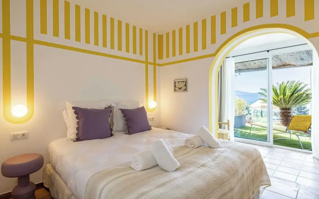 Room in a Magnificent 500m2 Provencal Villa