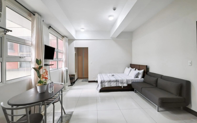 Tess and Tessha Condotel near T3 Airport