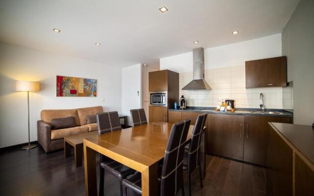 Occidental Pueblo Acantilado