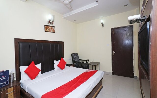 OYO 26602 Hotel Shubham