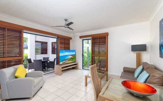 Meridian Port Douglas - Adults only