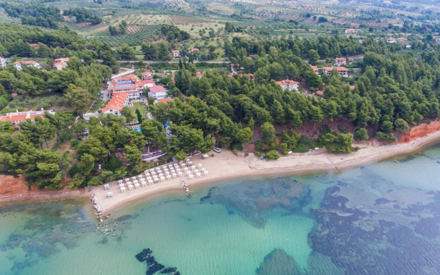Porfi Beach Hotel