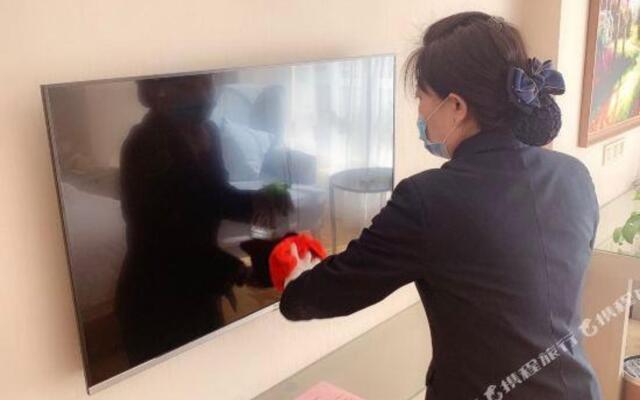 Vienna International Hotel (Baotou Railway Station)