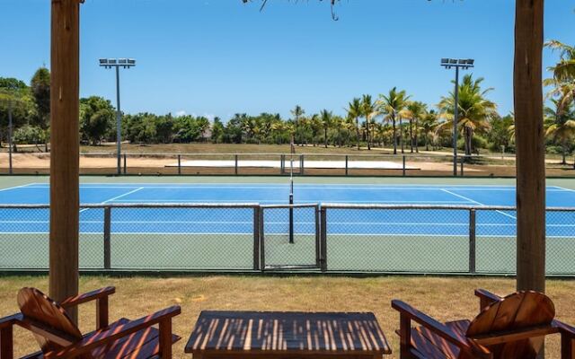 Vila do Outeiro em frente a praça da igreja