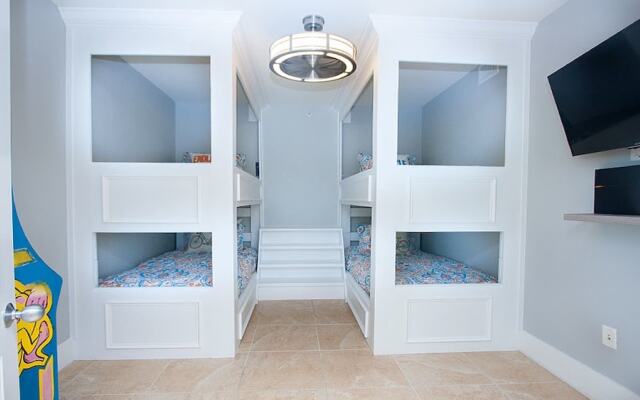 Crc0915 4 Bedroom Condo