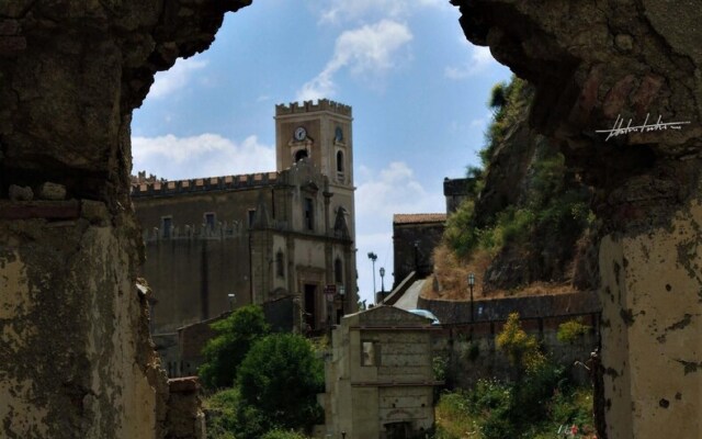 Rebecca s Taormina-etna Collection IX