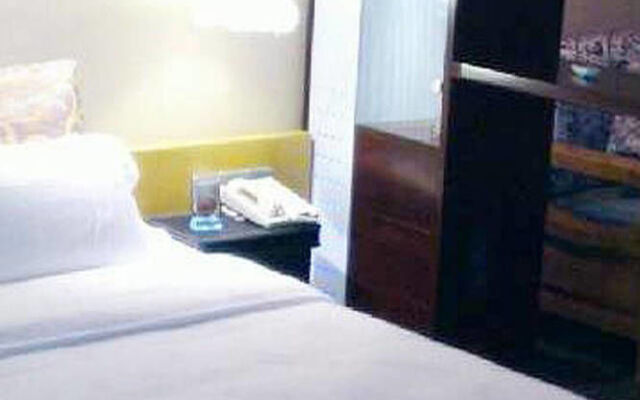 Six Inn Hotel-guangzhou