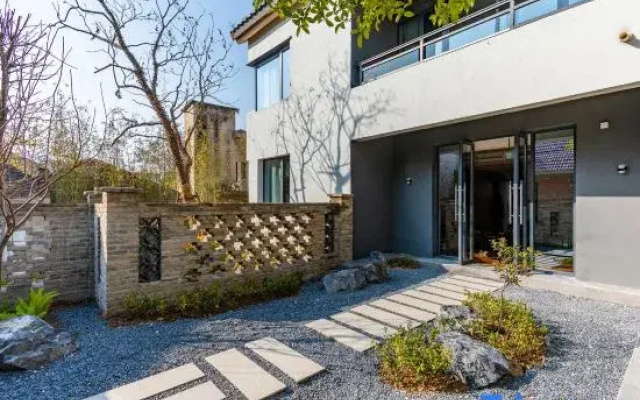 Longjing Yingxiang Homestay Collection (Qianshan Xuehu Store)