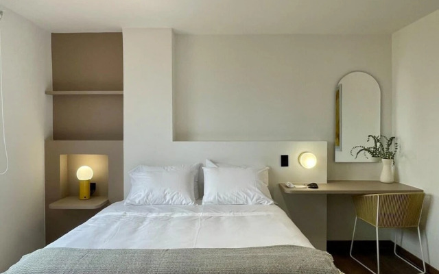 w Impressive 3BR With Balcony in Laureles