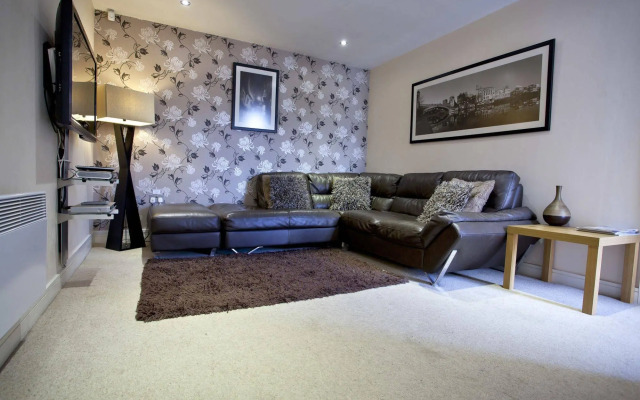 Reubens Court and City Apartments