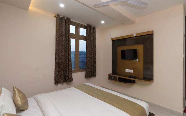 OYO 9909 The Saad Hotel