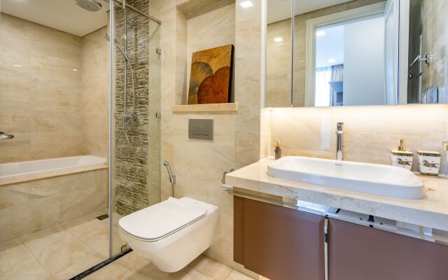 Urban House Saigon - Golden River