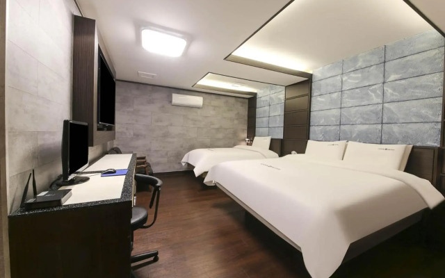Sugar Hotel