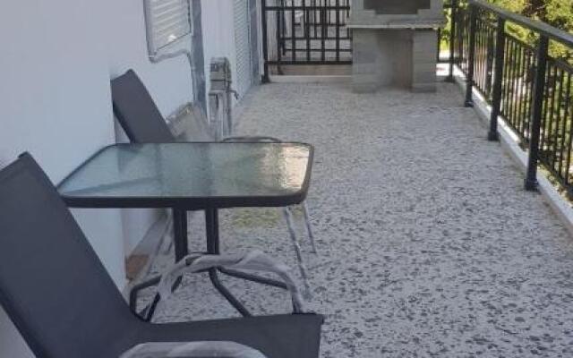 Nea peramos apartment Up to 8 person