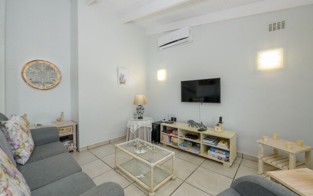 San Lameer Villa Rentals  2301