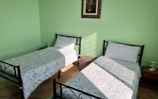 Casa T Bed and Breakfast & Home Restaurant