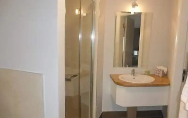 Ryan's Hotel