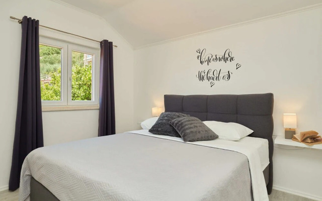 Summer Chill Apartment 3