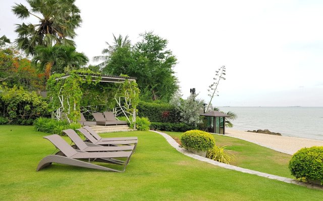 The Palm Studio by Pattaya Holiday