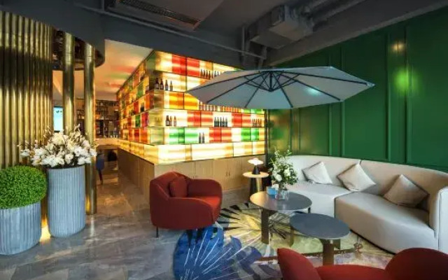 Magpie Hotel