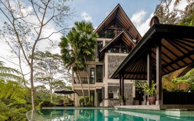Villa Naga Putih