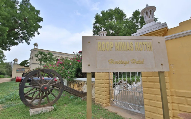 Roop Niwas Kothi