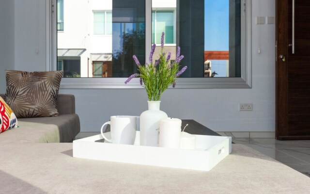 Carmen Paralimni in Paralimni